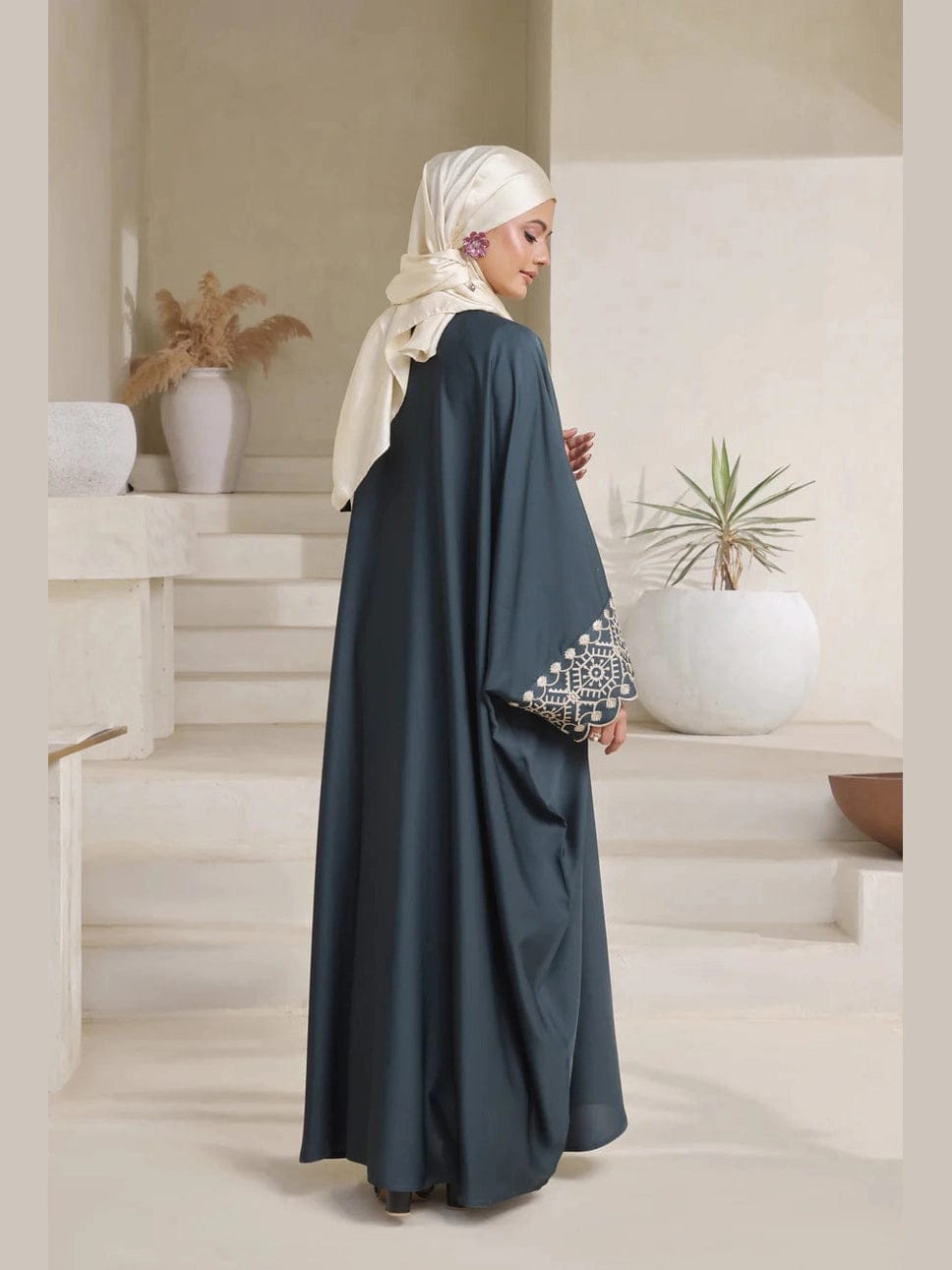 MEERA ABAYA