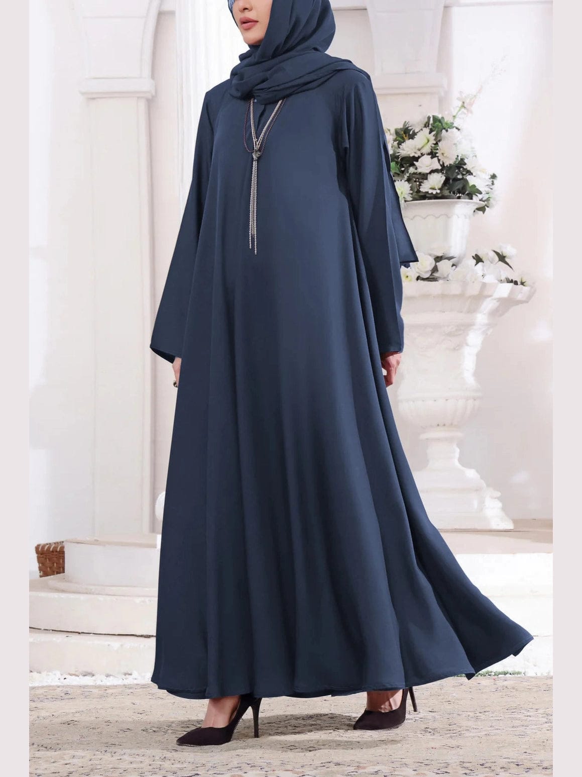 OMAIMA BLUE ABAYA