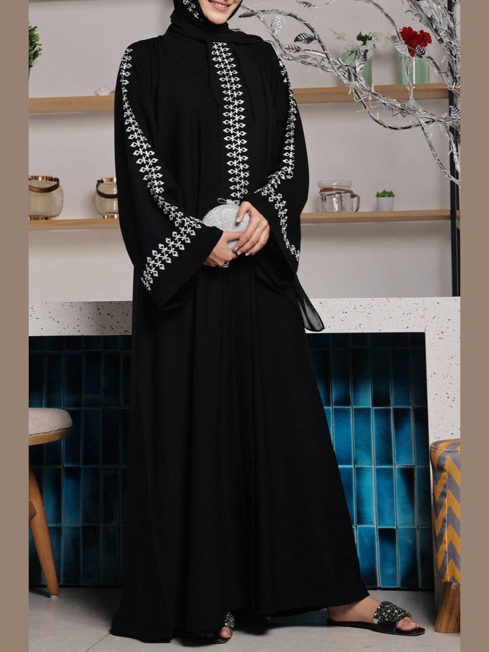 MIDNIGHT MUSE ABAYA