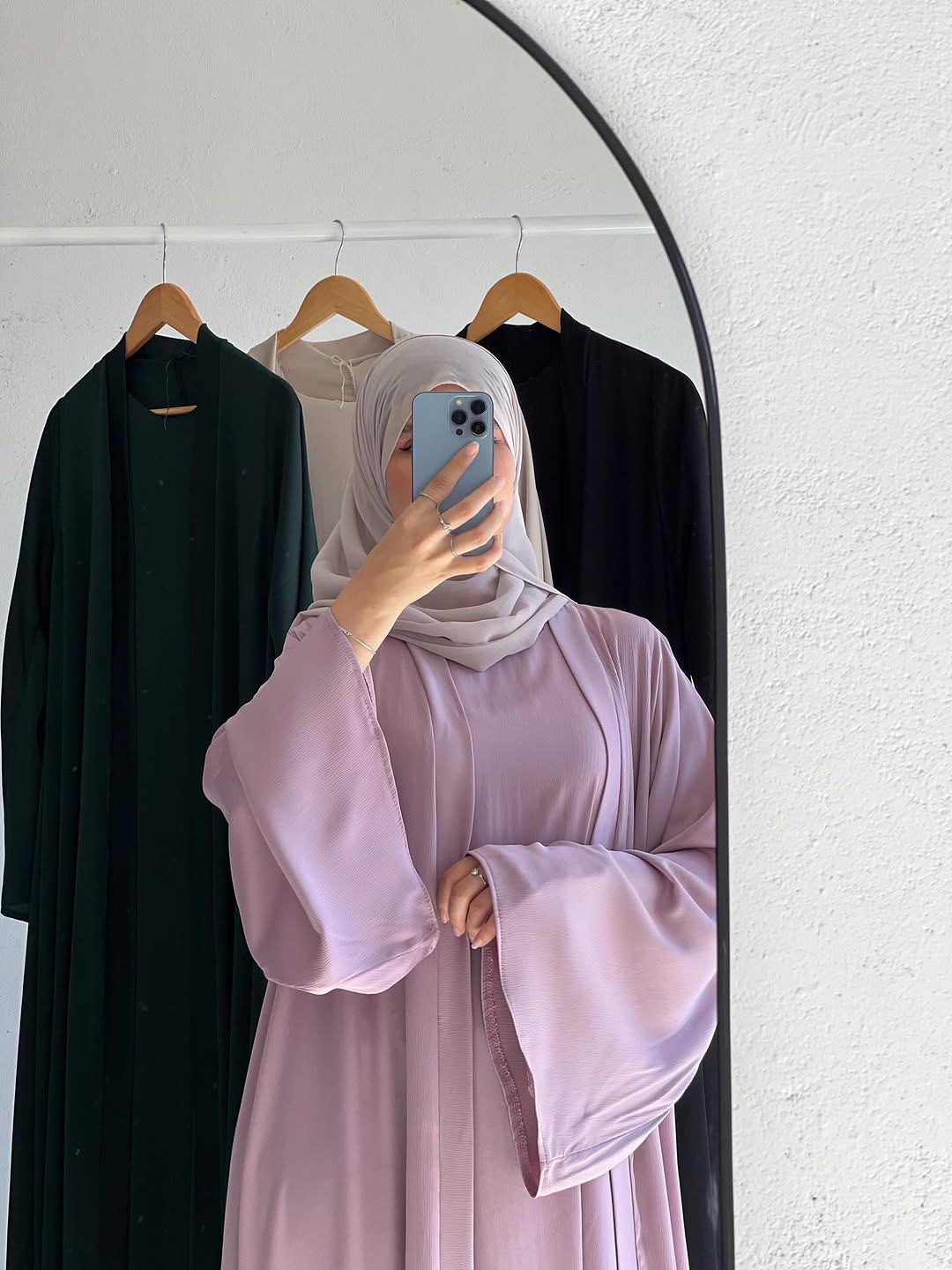 SOFT BLACK